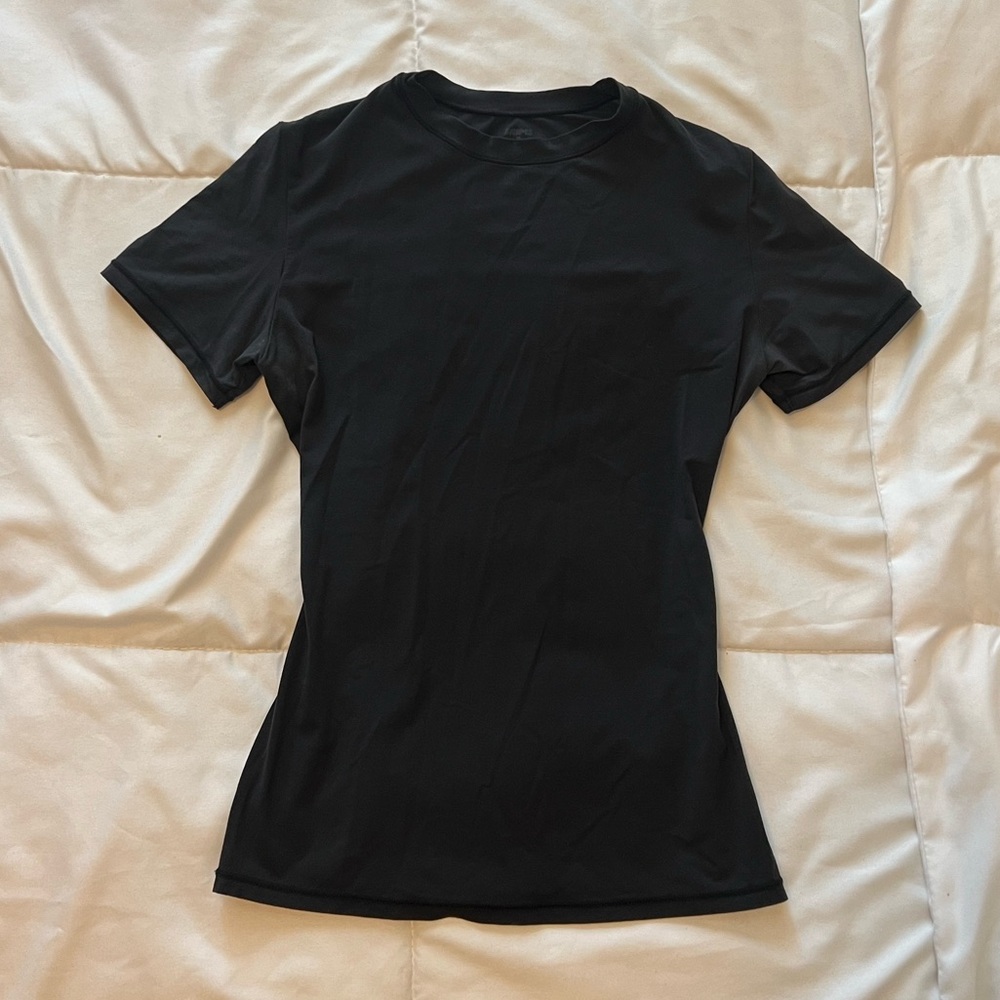 Skims “Fits everybody” t-shirt